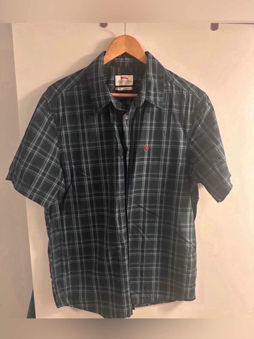 Fjallraven Men’s Short-Sleeve Green Blue Plaid Button-Down Shirt L
